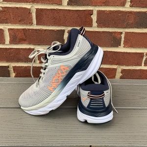 HOKA ONE ONE Bondi 7 Running Shoe